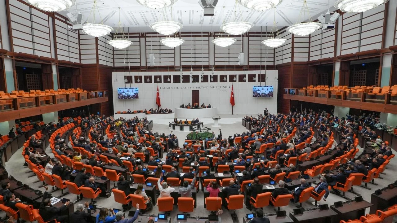  Kamuoyunda "9. Yargı Paketi" olarak bilinen "Bazı Kanunlarda Değişiklik Yapılmasına