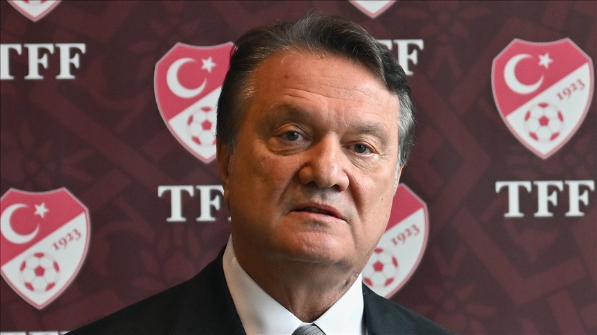 Beşiktaş Kulübü Başkanı Hasan Arat, siyah-beyazlıların hakkının yendiğini savunarak hakem