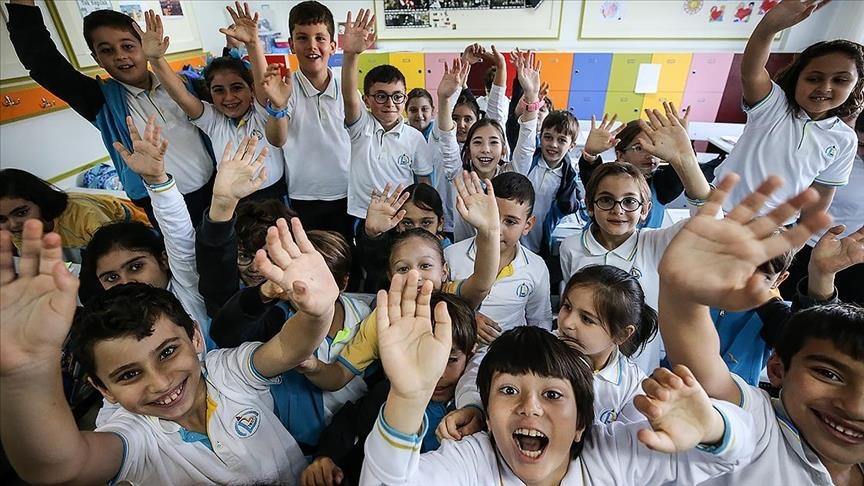 Milli Eğitim Bakanlığına (MEB) bağlı ilk ve ortaöğretim kurumlarındaki yaklaşık