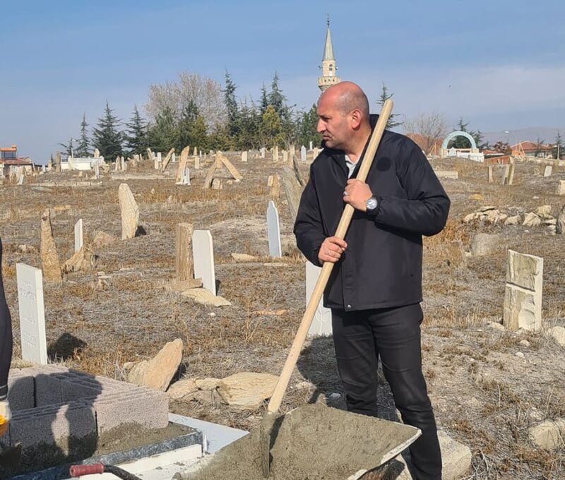 
1988 yılında askerlik hizmeti sırasında vefat eden Jandarma Er Osman