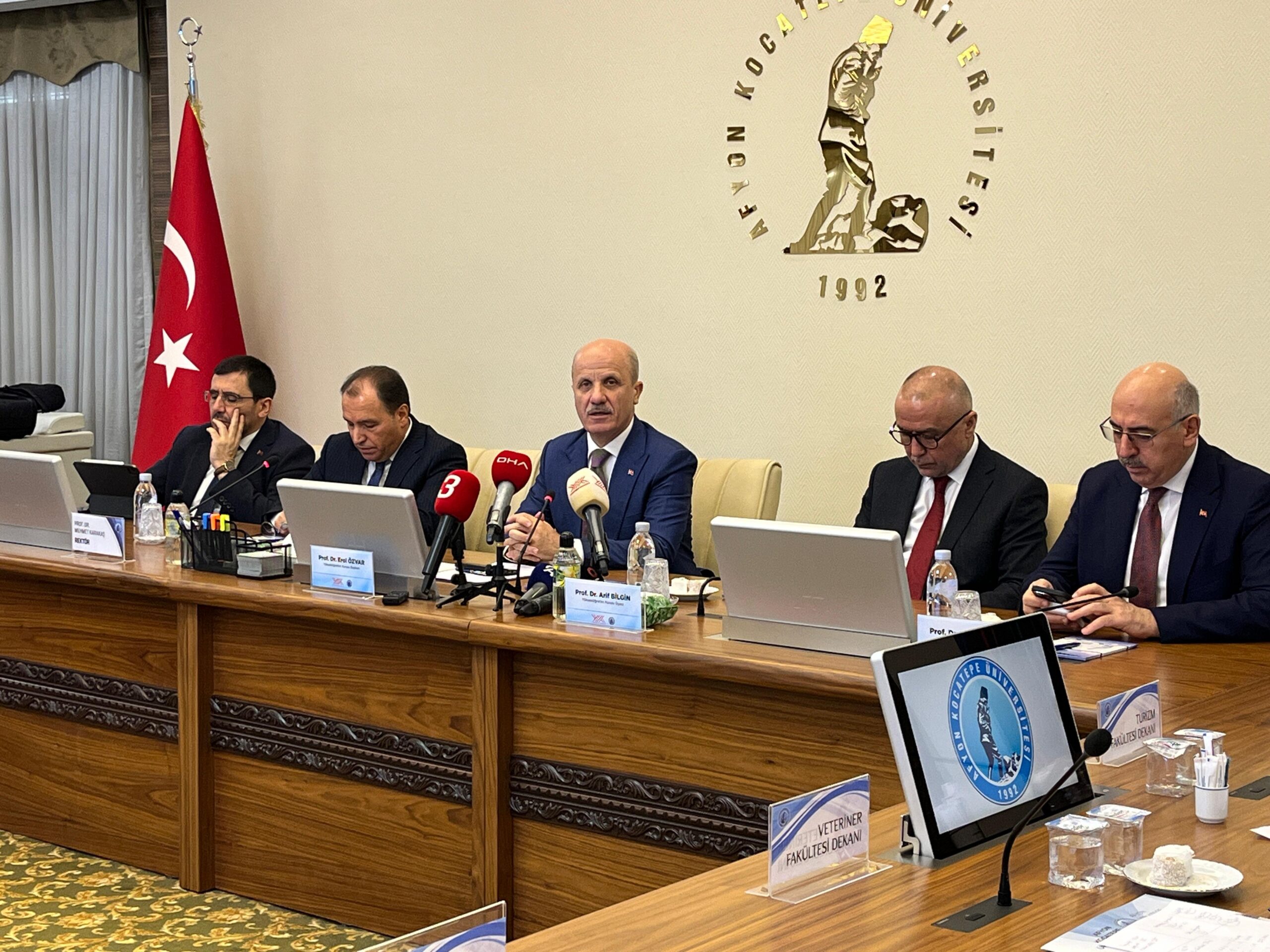 Yüksek Öğretim Kurulu Başkanı Prof. Dr. Erol Özvar, dünya genelinde