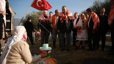 Üniversite tarafından “Yörüğün oturacağı yer bayırla sırt, yiyeceği yoğurtla süt,