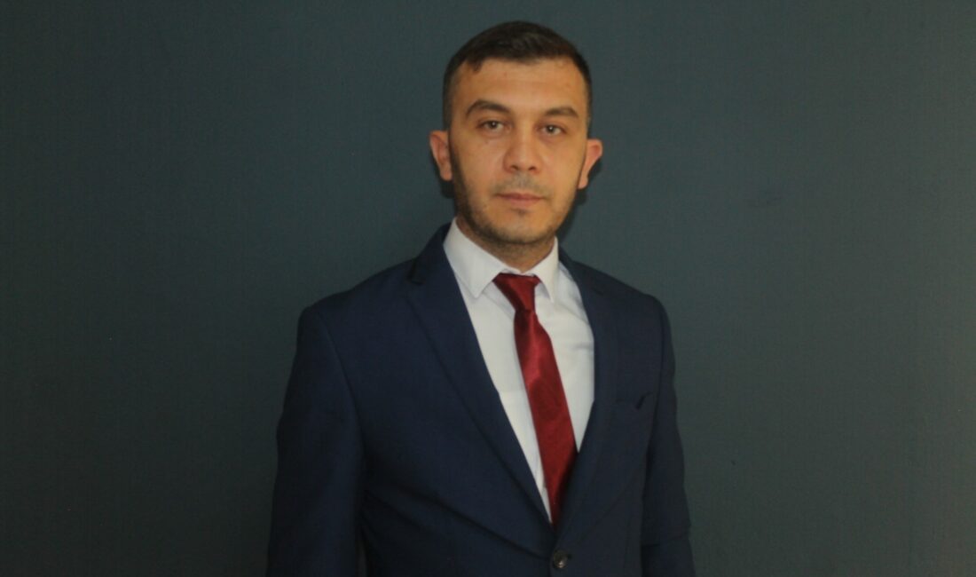 
Yeniden Refah Partisi Afyonkarahisar İl Başkanı Fehmi Güray Çakır, AK