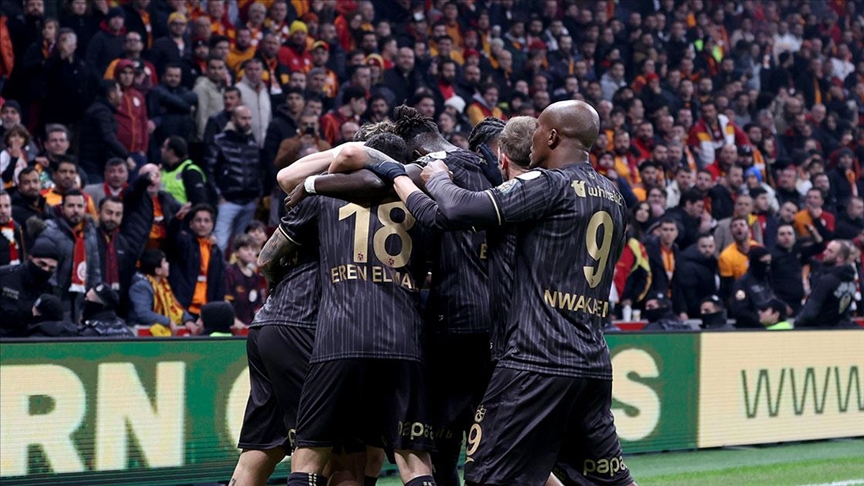Trendyol Süper Lig'in 16. haftasını düşme hattının bir puan üstünde