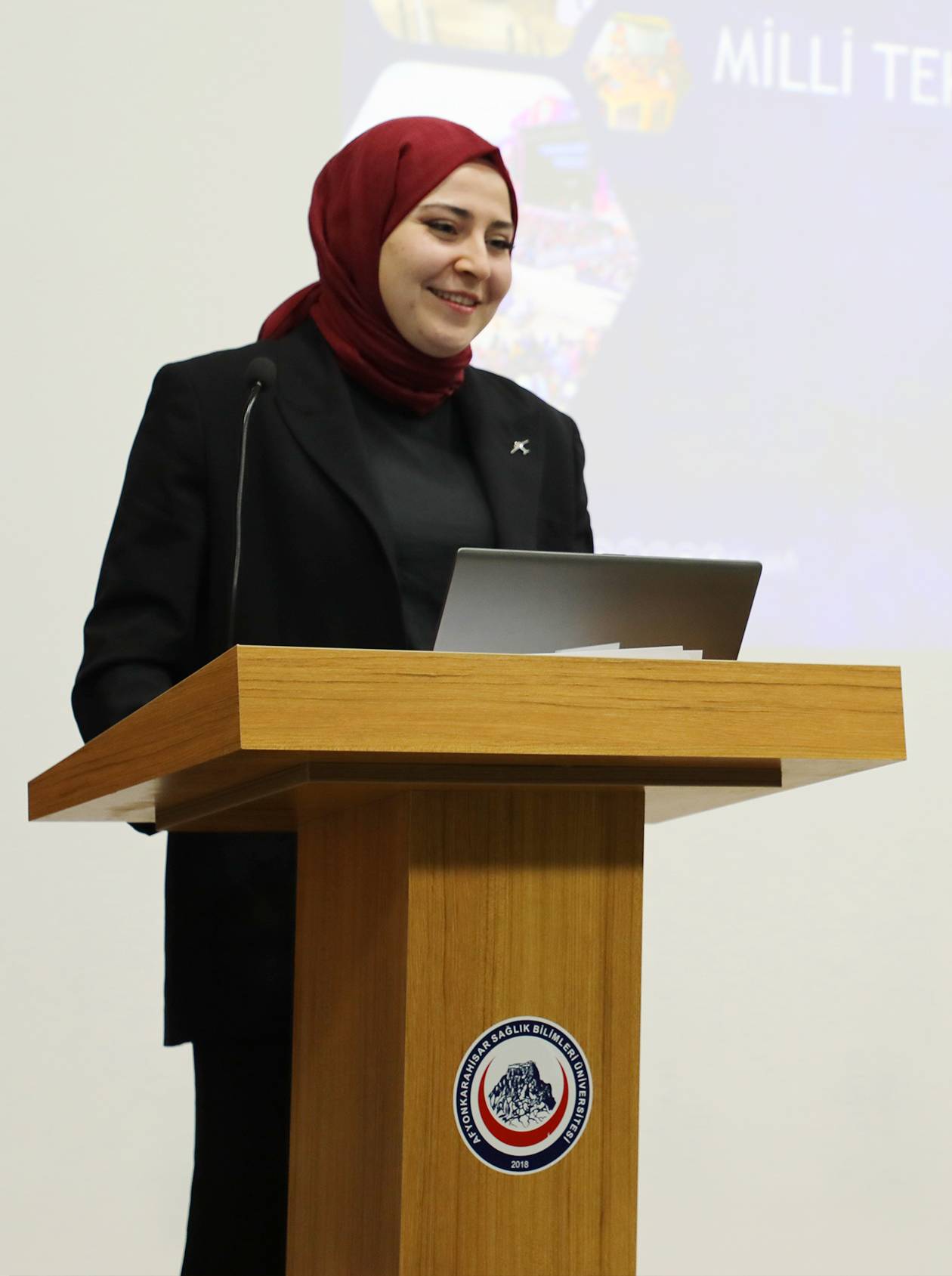 AFSÜ bünyesindeki öğrenci kulüp ve topluluklarına yönelik tanıtım toplantısında, Gençlik