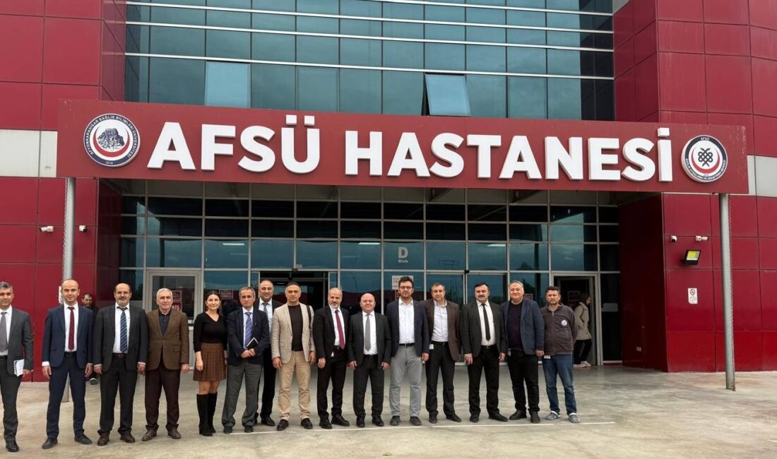 Kocaeli Üniversitesi Hastanesi yöneticileri, AFSÜ Hastanesi’ni (Sağlık Uygulama ve Araştırma