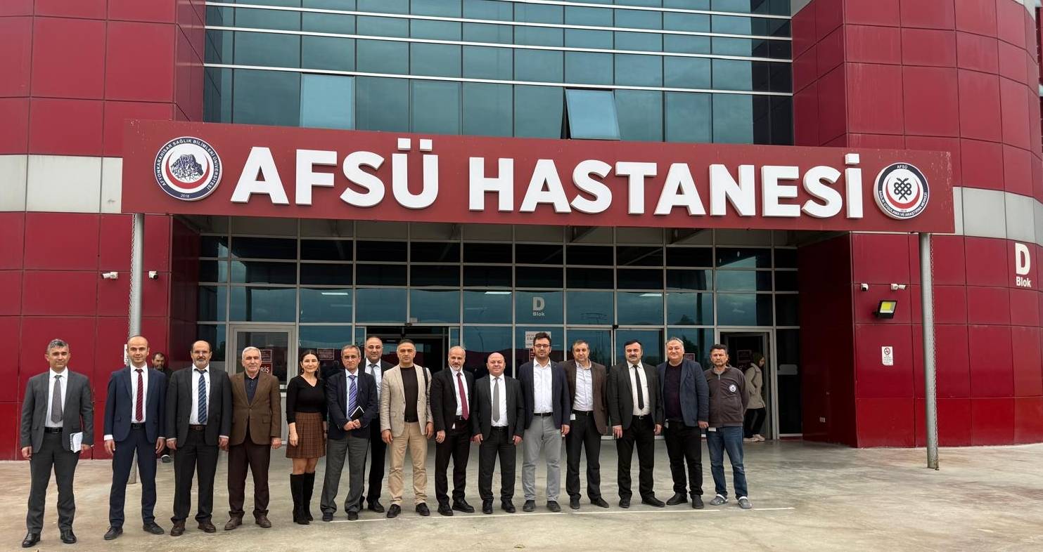 Kocaeli Üniversitesi Hastanesi yöneticileri, AFSÜ Hastanesi’ni (Sağlık Uygulama ve Araştırma