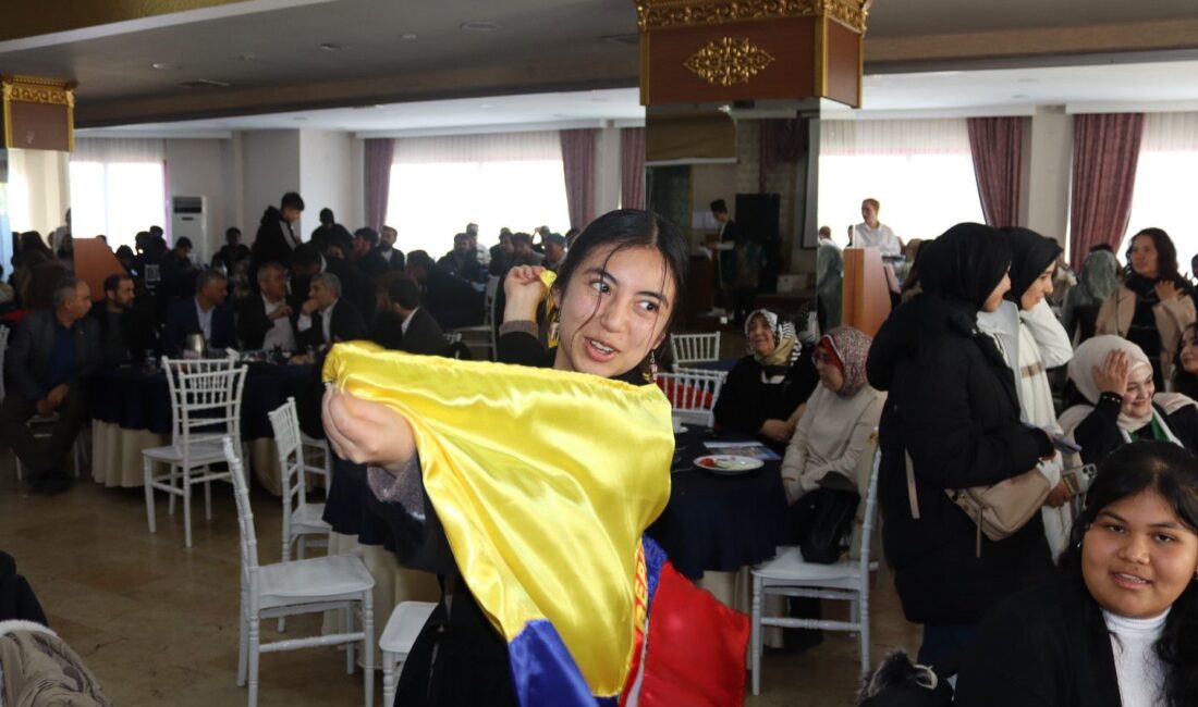Eskişehir'de uluslararası öğrenciler, kahvaltı etkinliğinde bir araya geldi.