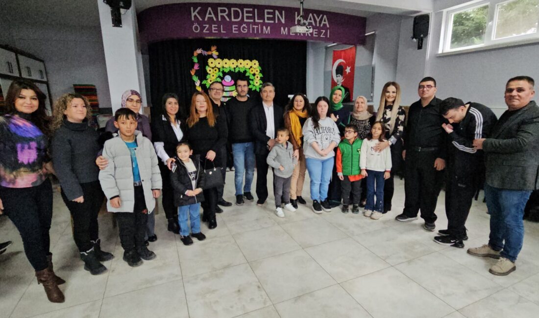 3 Aralık Dünya Engelliler Günü nedeniyle Afyonkarahisar Cumhuriyet Anadolu Lisesi