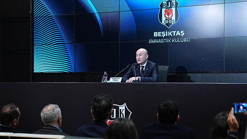 Beşiktaş Kulübü Başkanı Hüseyin Yücel, siyah-beyazlı kulüpte olağanüstü genel kurul