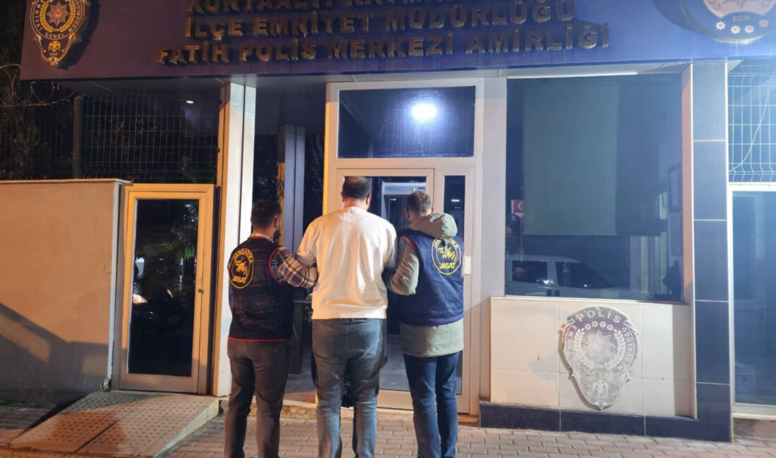 545 yıl 1 ay 25 gün kesinleşmiş hapis cezası bulunan