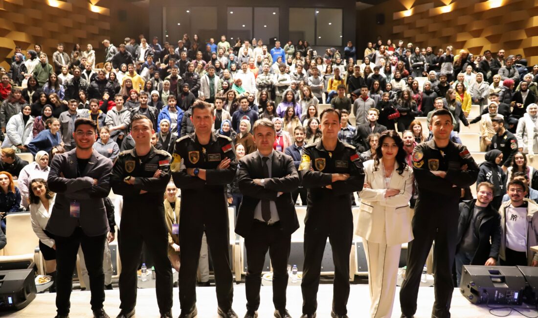 SOLOTÜRK F-16 Gösteri Ekibi, Necmettin Erbakan Üniversitesi (NEÜ) Havacılık ve