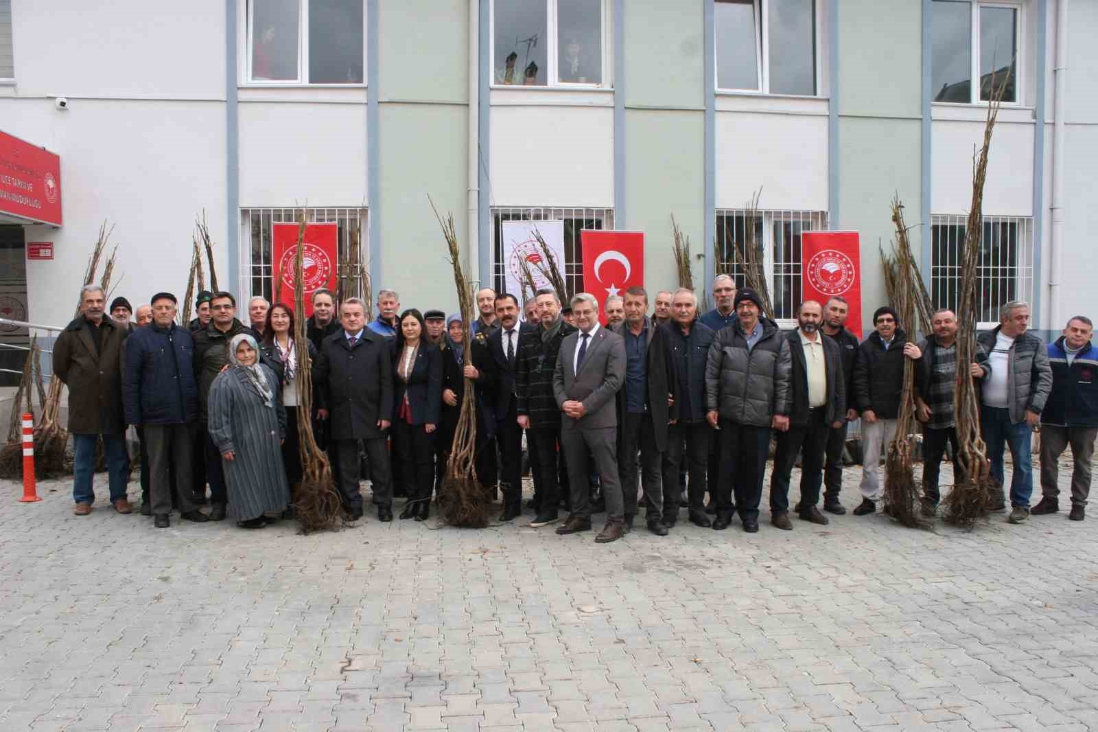 
Bilecik İl Tarım ve Orman Müdürlüğünce hazırlanan "Meyveciliği Geliştirme" projesi