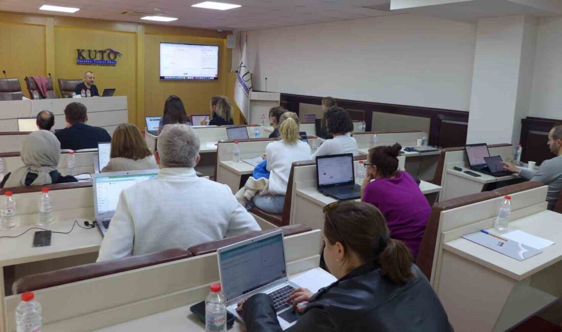 Kuşadası Ticaret Odası’nda, Dijital Pazarlamaya Giriş konulu eğitimler aralıksız sürüyor.