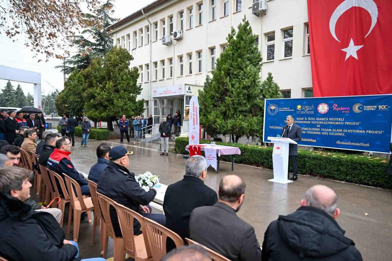 Uşak’ta hayata geçirilen "Eşme Koyununu Yaygınlaştırma Projesi ve Küçükbaş Hayvan