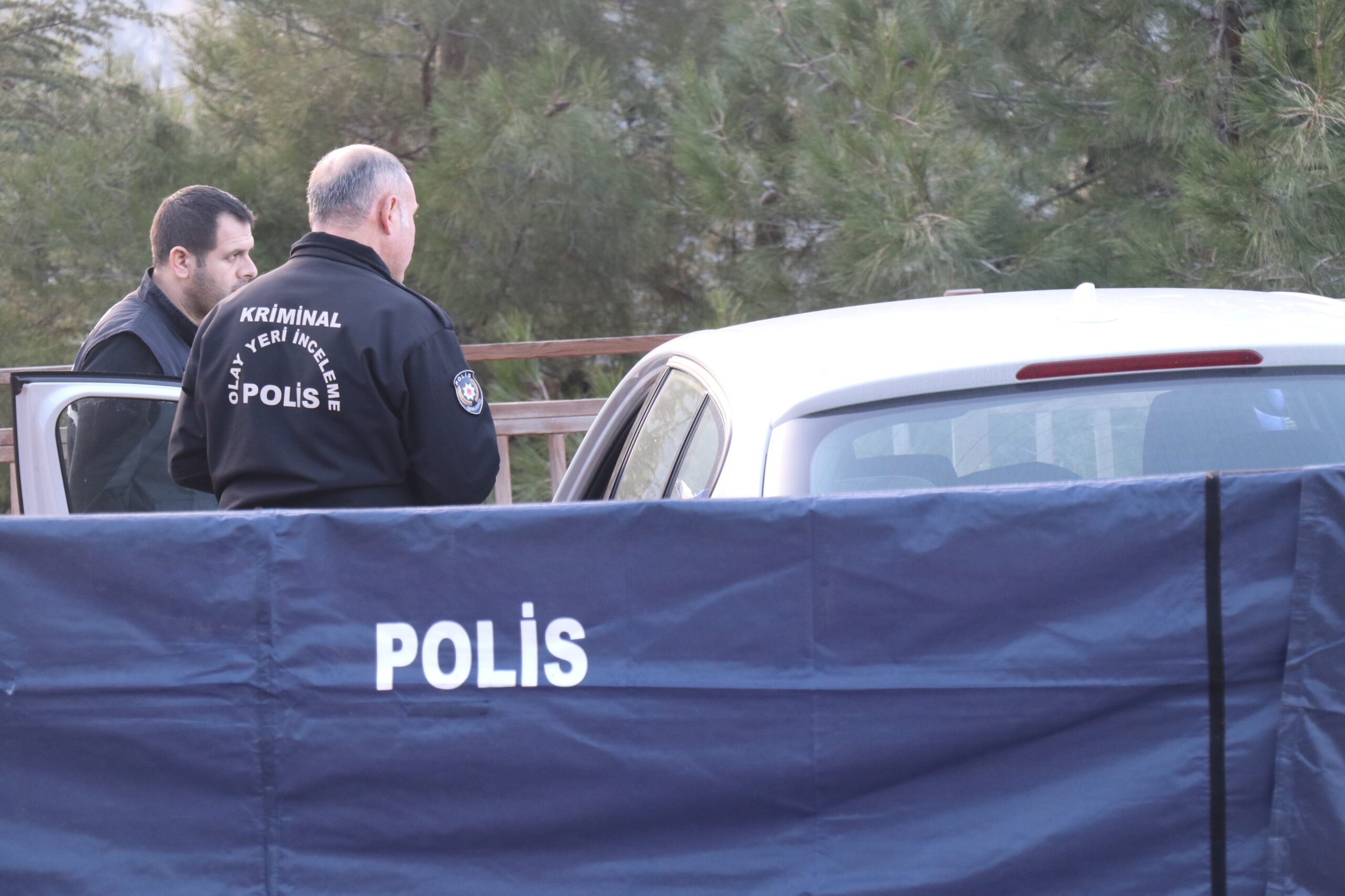 Denizli'de acil serviste damar yolu açtıran Pamukkale Üniversitesi'nde görevli doktor,