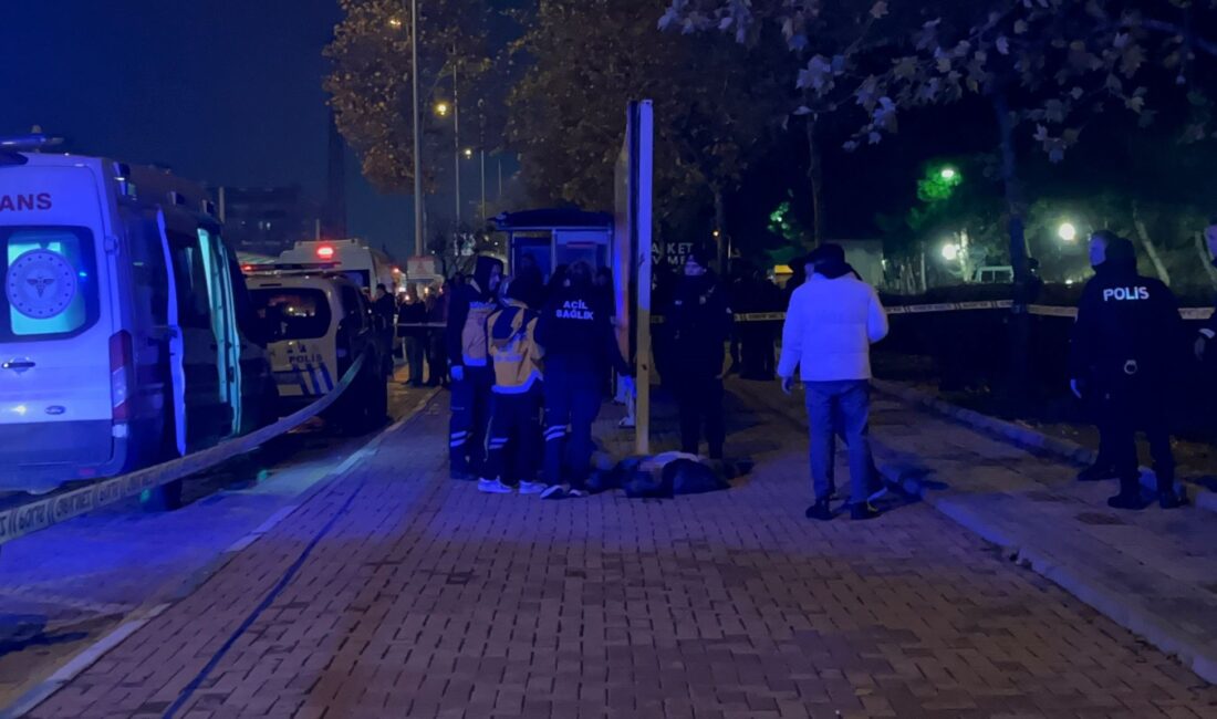 Bursa'da durağa yürüyen kadına 8 el ateş ederek ölümüne sebep