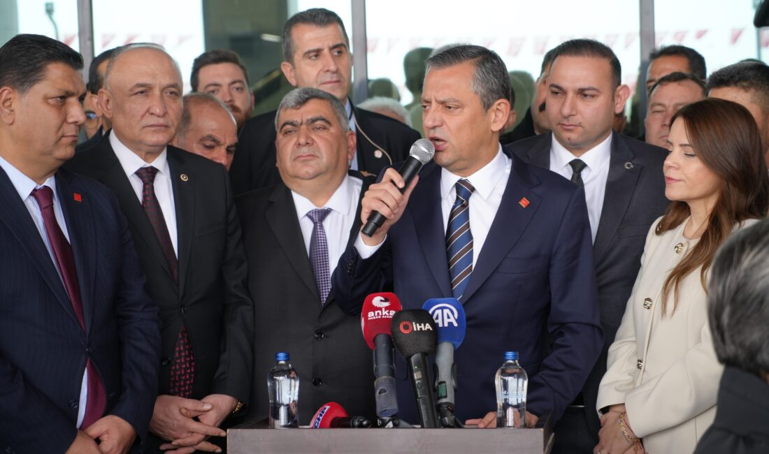 CHP Genel Başkanı Özgür Özel, bazı etkinlikler için geldiği Kilis’te