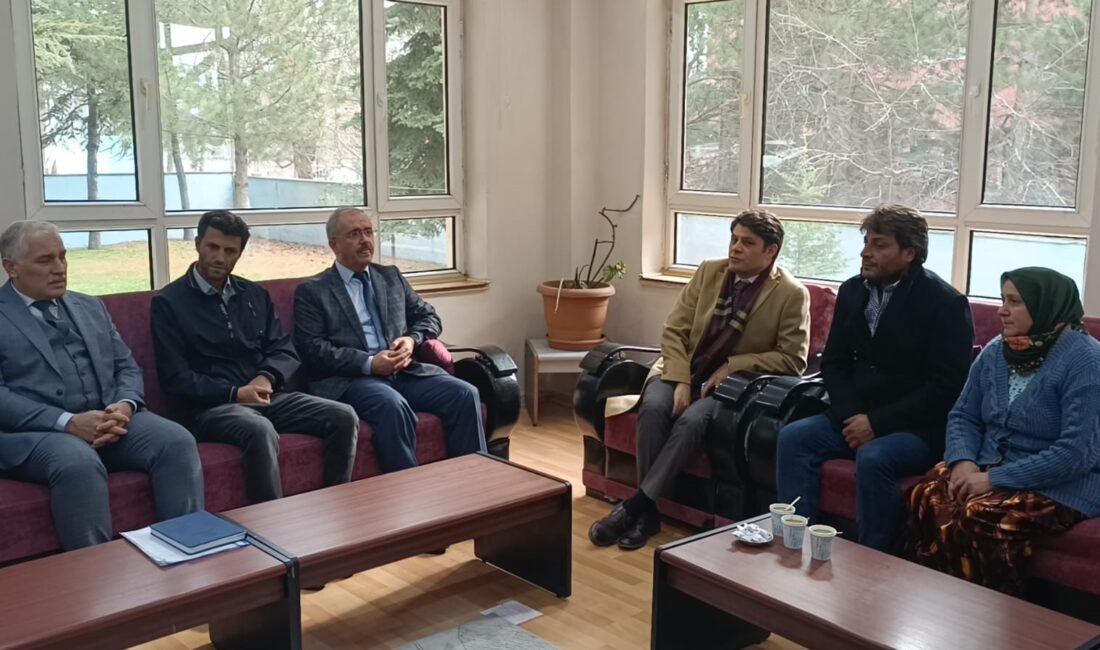Afyonkarahisar'da geçtiğimiz hafta sonu yaşanan yangında evlerini yanan ve sokakta
