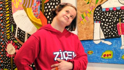 Mersinli down sendromlu ressam Ayla Sökemen, yaklaşık 20 yıldır resim