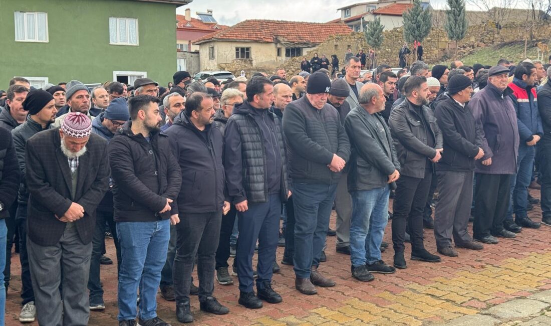 Eskişehir'deki akrabalarını ziyarete giderken meydana gelen kazada hayatını kaybeden Çetin