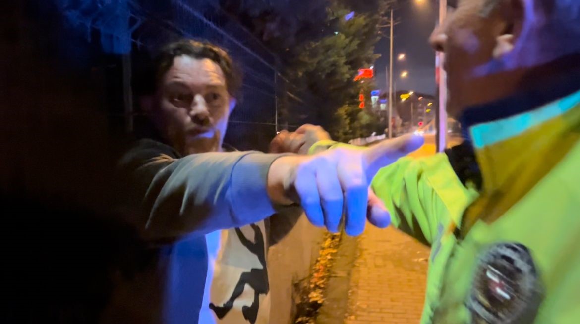 Bursa’da trafik polisleri bir kez daha sabır sınavından geçti. Ekiplerin