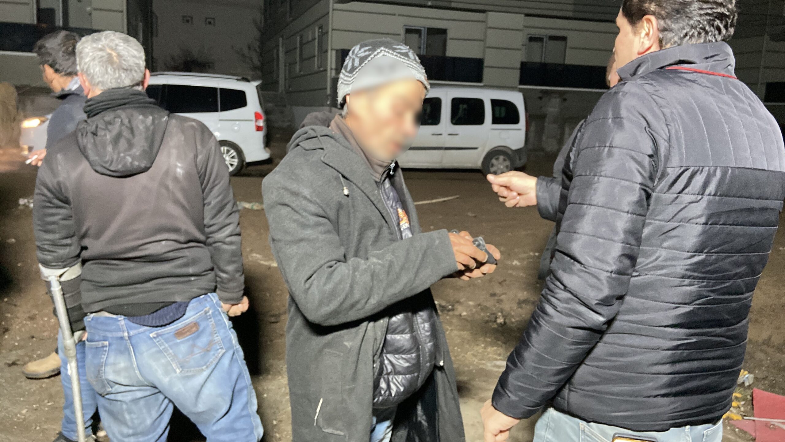 Aksaray’da arkadaşı ile birlikte inşaatın deposuna girip alkol aldıktan sonra