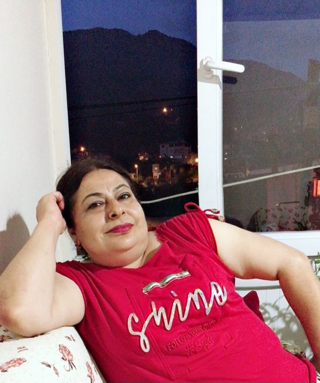 Adana’nın Feke ilçesinde yaşayan 52 yaşındaki Müyesser Kızıloluk evinde başından