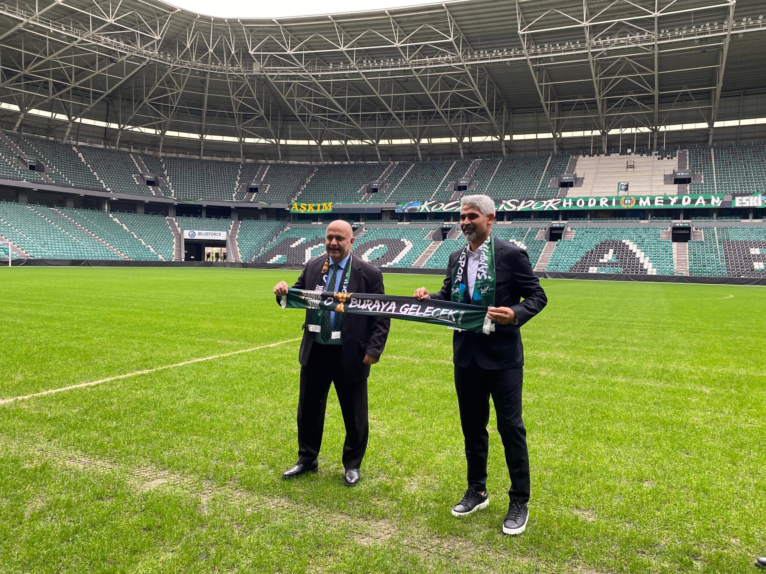 Trendyol 1. Lig lideri Kocaelispor, teknik direktörlük görevine İsmet Taşdemir'i