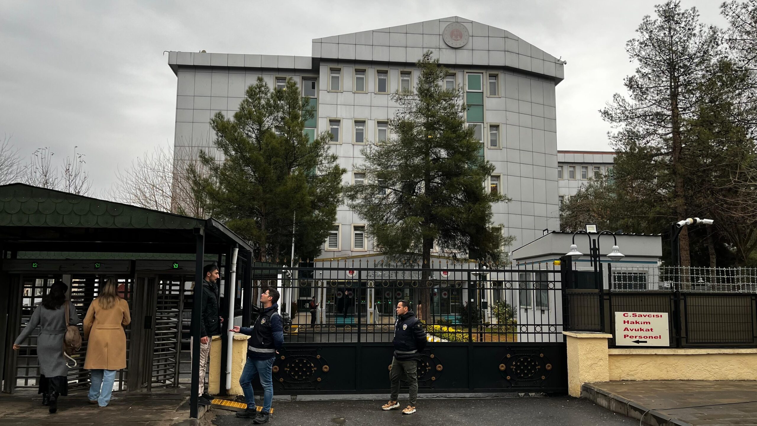 Diyarbakır’da 8 yaşındaki Narin Güran cinayetine ilişkin dava, üçüncü gününde
