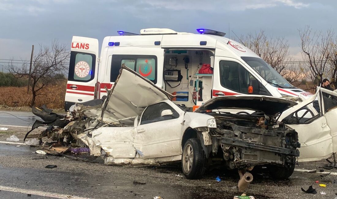 Denizli’nin Buldan ilçesinde, akraba düğününe gitmek üzere yola çıkan Ali