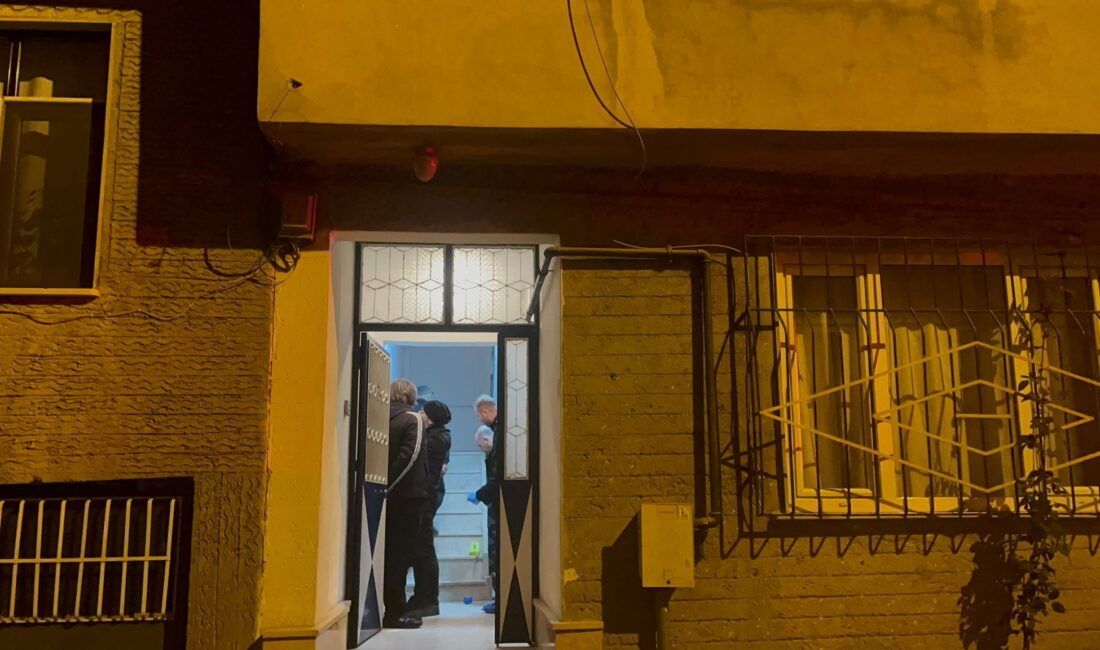 Ekiplerle çatıştı, vurulup gözaltına alındı Bursa’da uyuşturucu ticareti yaptığı sırada ekiplerce kıstırılan şahıs, polislerin üzerine