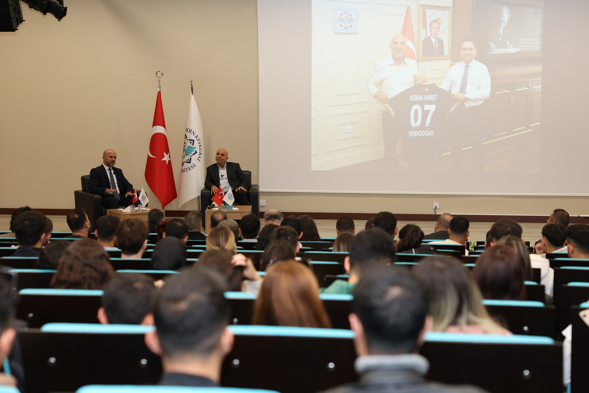 Corendon Alanyaspor Kulüp Başkanı Hasan Çavuşoğlu, Alanya Alaaddin Keykubat Üniversitesinde