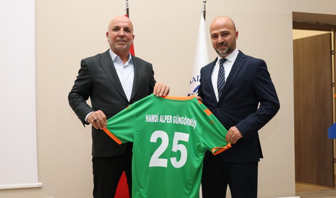 Corendon Alanyaspor Kulüp Başkanı Hasan Çavuşoğlu, Alanya Alaaddin Keykubat Üniversitesinde
