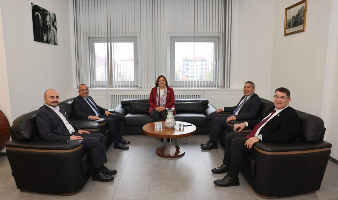 Başkan Veysel Topçu, 6. Bölge Birliği Başkanı Ahmet Tural, Türkiye