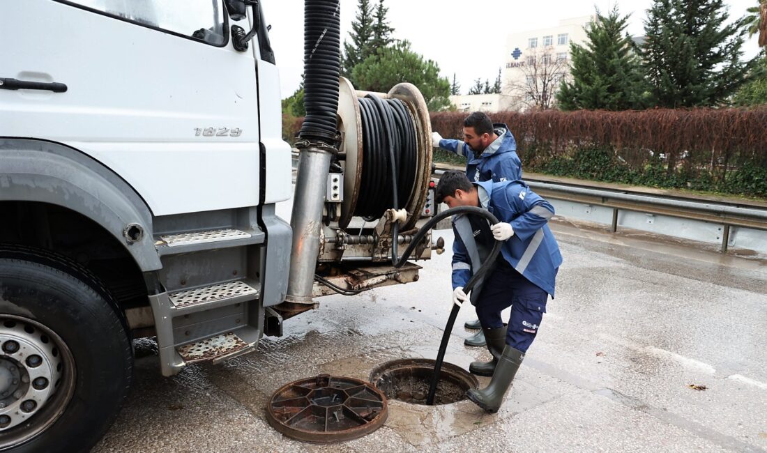 Büyükşehir ekipleri turuncu koda karşı teyakkuzda 
Antalya Büyükşehir Belediyesi, meteorolojinin kuvvetli