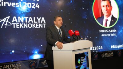 Akdeniz Üniversitesi Antalya Teknokent’in ev sahipliğinde düzenlenen 8. Akdeniz Bilişim