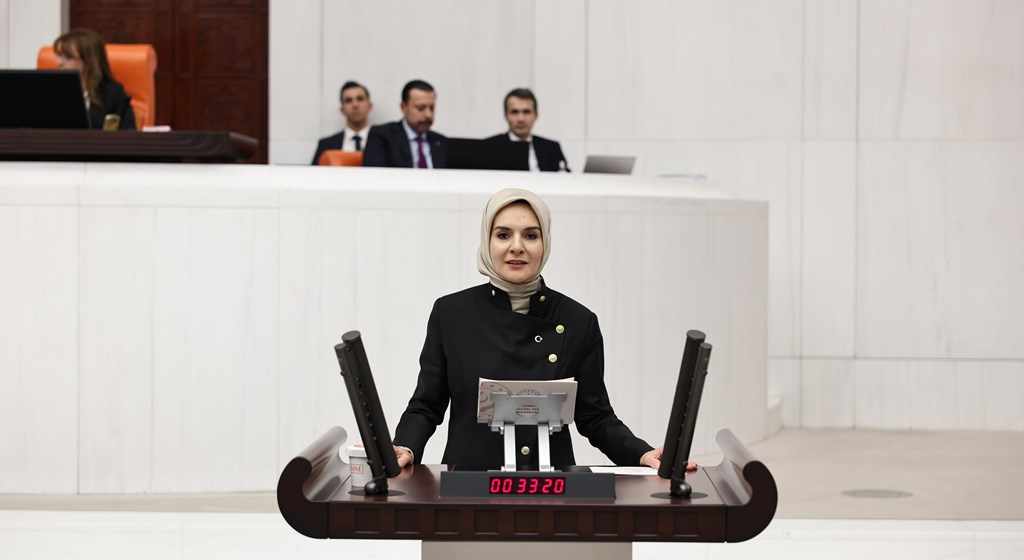 Aile ve Sosyal Hizmetler Bakanı Mahinur Özdemir Göktaş, “Kadınlar özgürse,