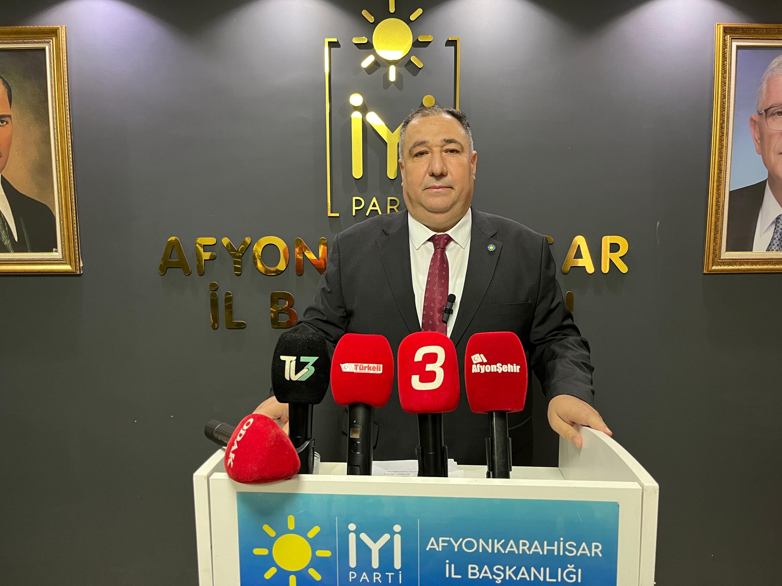 İYİ Parti Afyonkarahisar İl Başkanı Muhammet Mısırlıoğlu, partisinin haftalık değerlendirme