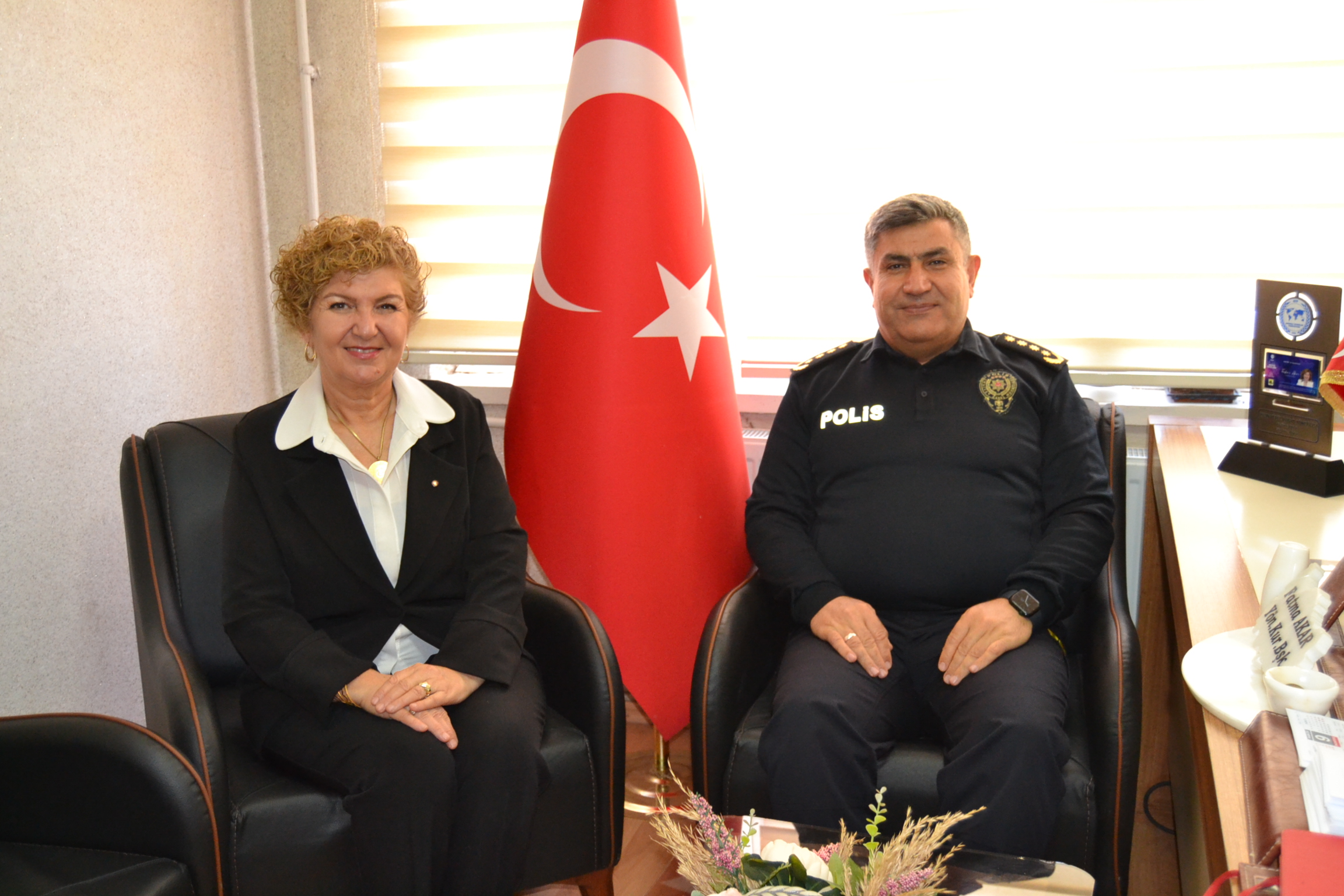 Afyonkarahisar Emniyet Müdürlüğü ve Gün FM iş birliğinde süren Emniyet
