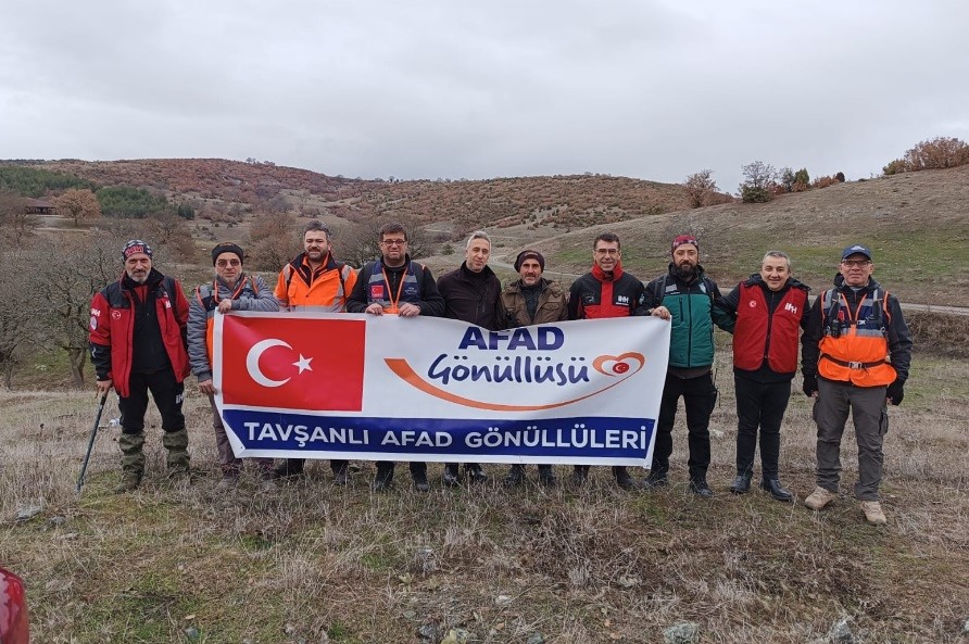 Kütahya'nın Tavşanlı ilçesindeki gönüllüler ve amatör telsizciler, 110 yıl önce