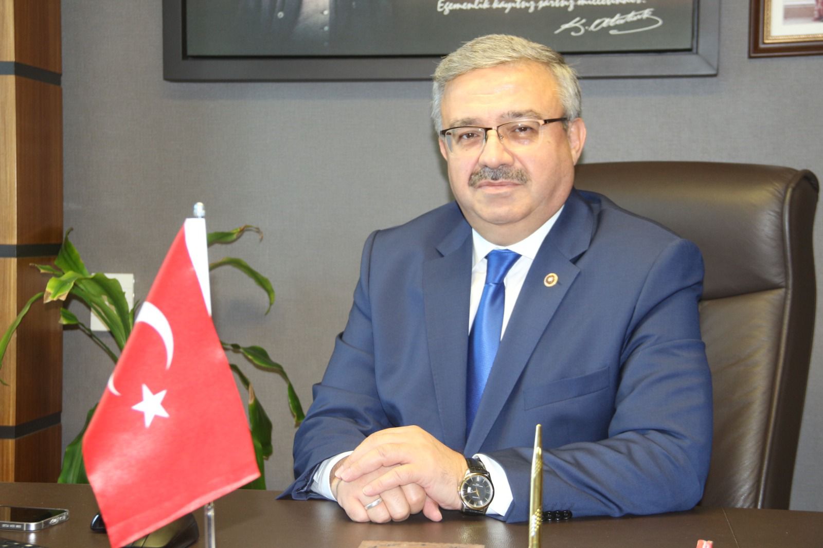 Fethullahçı Terör Örgütü’nün 17-25 Aralık operasyonları nedeniyle paylaşım yapan AK