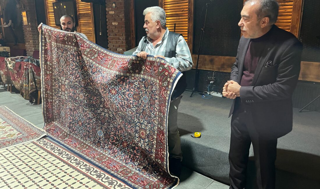 Ege Bölgesi Büyük Halı ve Kilim Müzayedesi, Manisa'nın Salihli ilçesinde