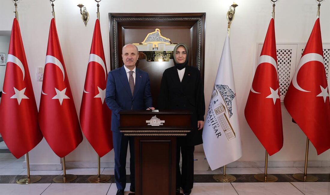 Programları kapsamında Afyonkarahisar’a gelen Yükseköğretim Kurulu (YÖK) Başkanı Prof. Dr.