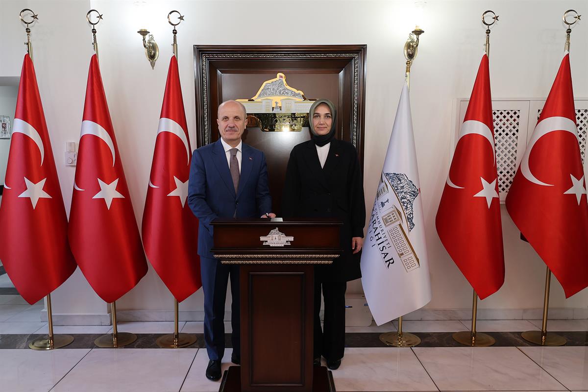 Programları kapsamında Afyonkarahisar’a gelen Yükseköğretim Kurulu (YÖK) Başkanı Prof. Dr.