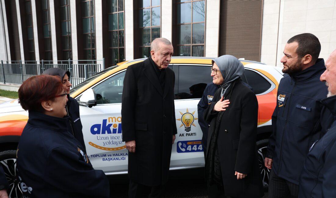 AK Parti Genel Başkan Yardımcısı Belgin Uygur, Mobil AK Parti