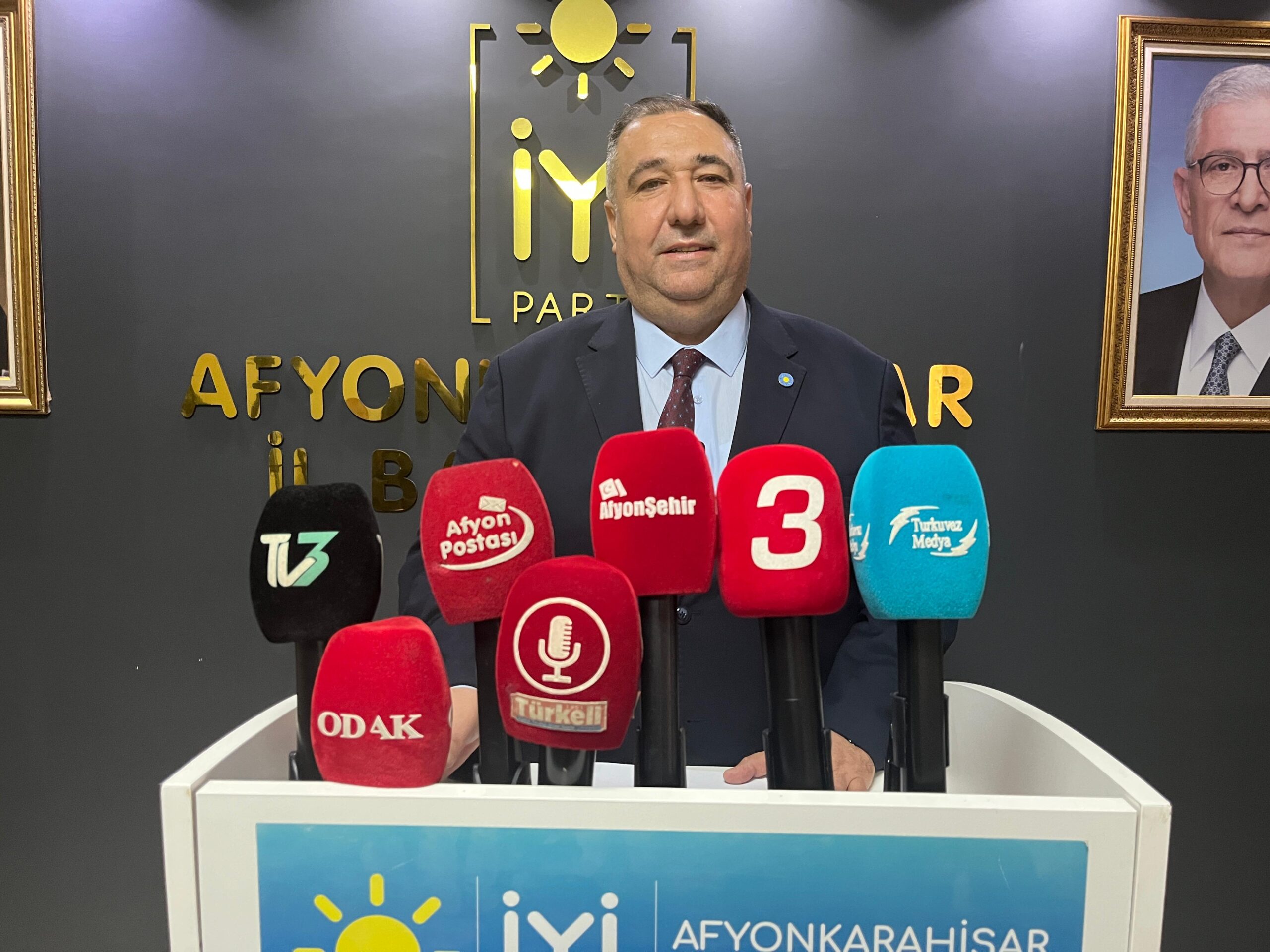 Partisinin haftalık değerlendirme toplantısında konuşan İYİ Parti Afyonkarahisar İl Başkanı