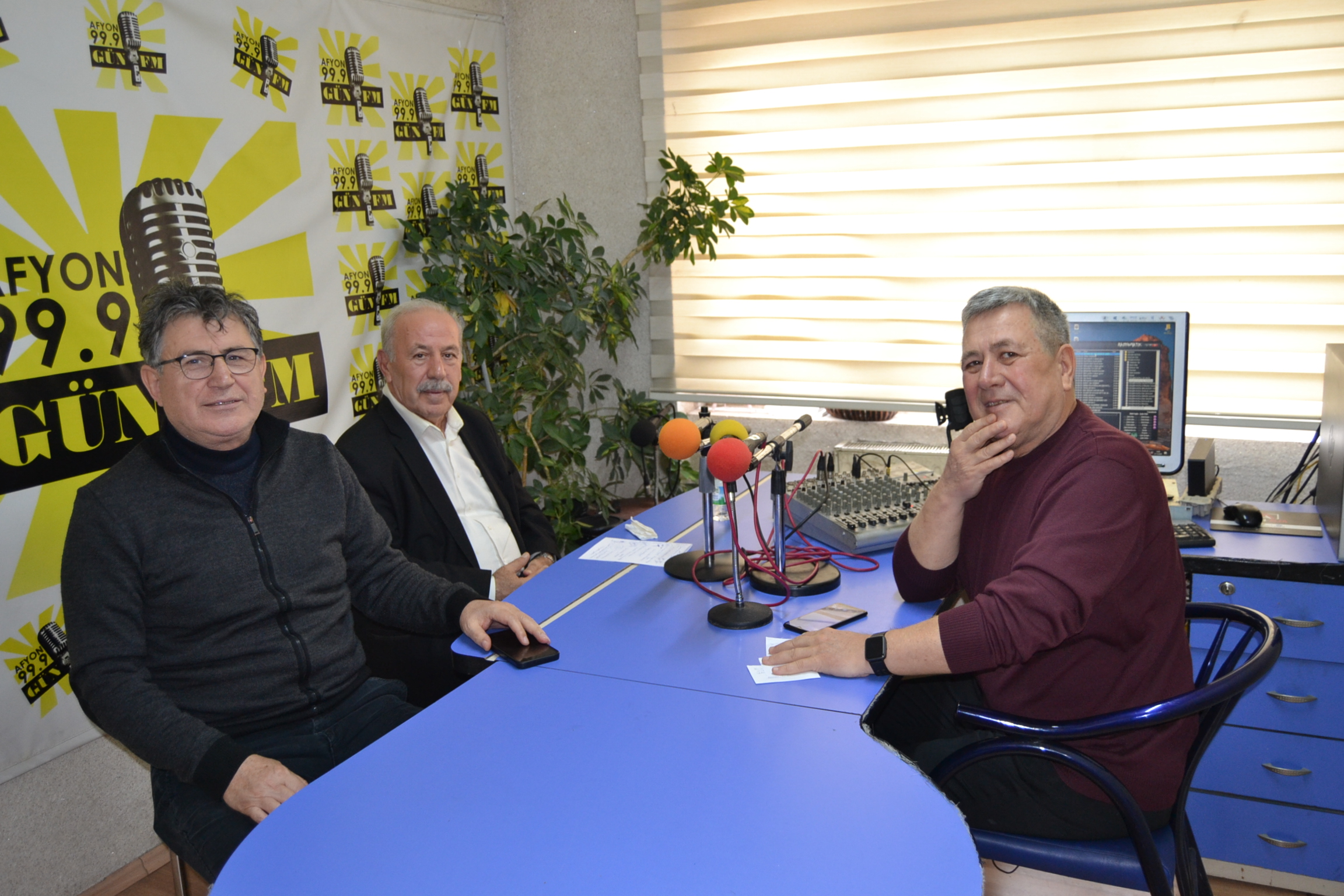 Gün FM’de yayınlanan Basın Odası programının konusu deprem oldu. Programda
