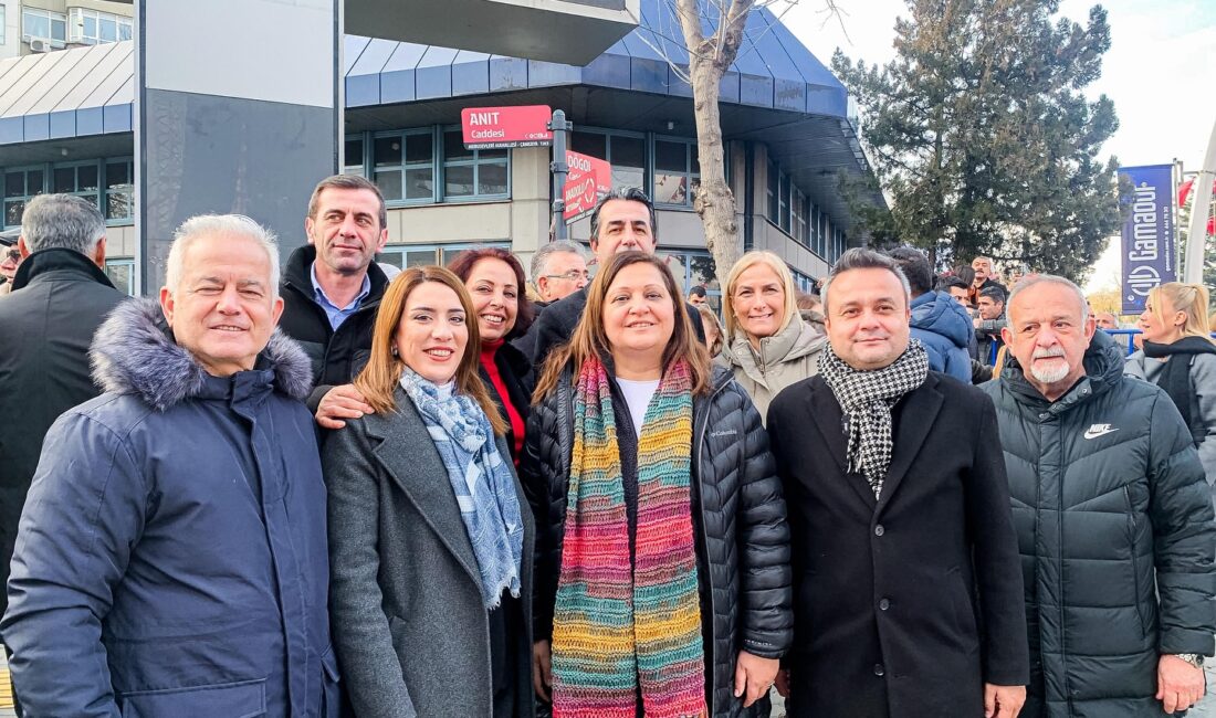 Cumhuriyet Halk Partisi’nin Ankara’da düzenlediği ‘Geçinemiyoruz’ mitingine CHP’li Afyonkarahisar Belediye