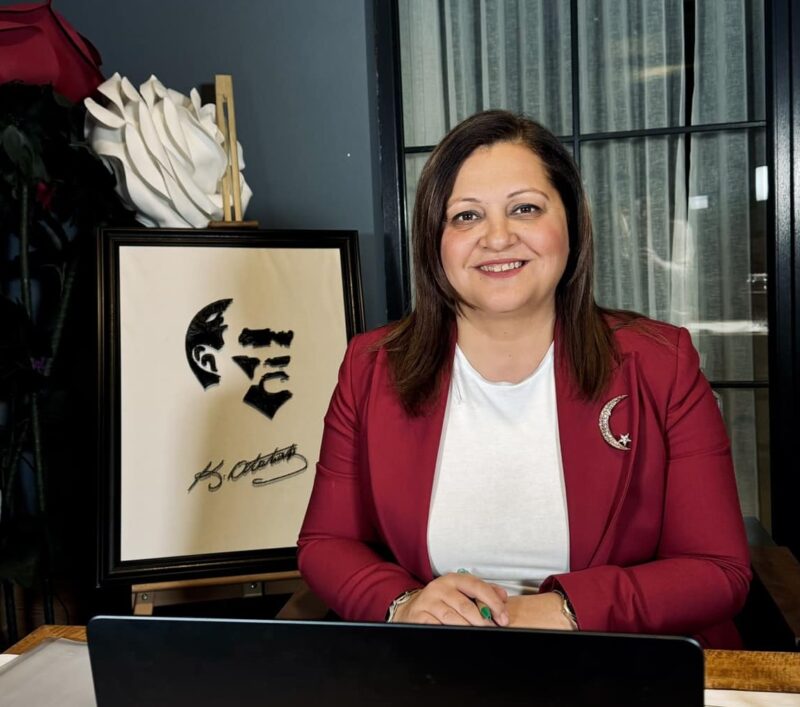 
Afyonkarahisar Belediye Başkanı Burcu Köksal: Yeni yılın sizlere ve ailelerinize